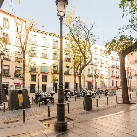Estudio Lavapies Cerca De Anton Martin Madrid Exterior foto